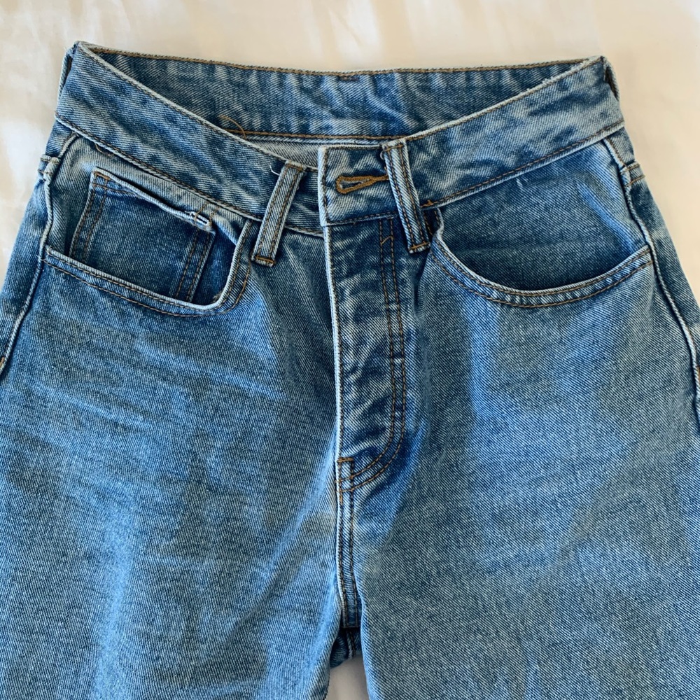 Brandy Melville John Galt Mom Jeans